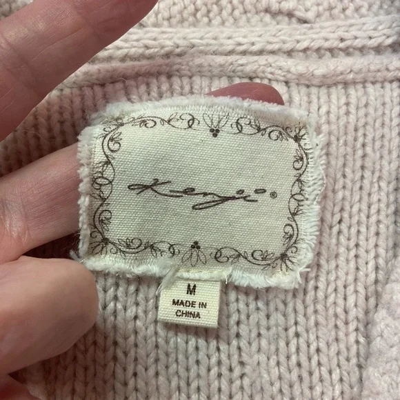 Kenzie Mixed Fabric Cable Knit Pink V-neck Sweater Medium - Picture 10 of 11